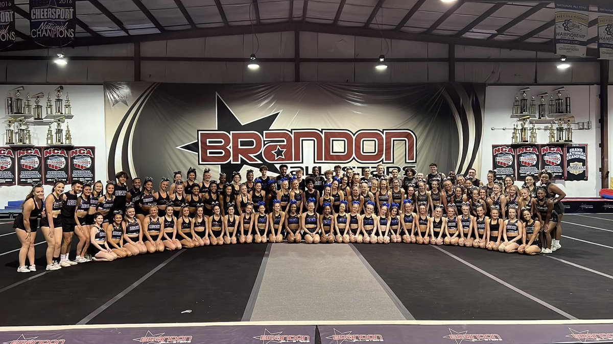 4 teams, 4 hits! Thank you #BAFamily for all the love and support tonight! It means the WORLD to these athletes! 

Platinum, Legacy, Smoke and Senior Black are ready to take on the World this weekend! 🌎🅱️🅰️💪

#BrandonAllstars #BrandonStrong #KnowOurName #Year28 #Worlds