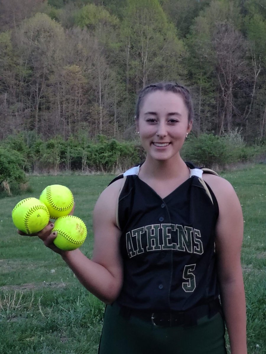 3 HR / a triple / 4-4 night / 8 Rbi's / pitched a shutout w/6 K's! for #5 <a href="/oliviagbanks/">olivia banks</a> HANDS down best player in the <a href="/SEDABSports/">SEDAB</a>