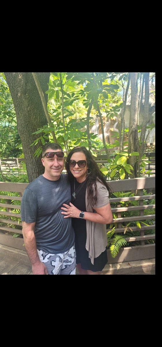 pegfortune's tweet photo. Best time in FL with my man. We survived the beach for 9 days with sunburned/tanning and even #BuschGardens and the BIG roller coasters. https://t.co/80DDT5TjGT