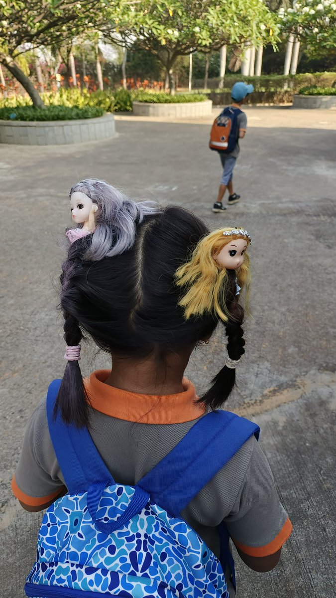 jimelvin07's tweet photo. Sharing the craziness of Lit-Fest 23 Day - 3's theme _Wear a crazy hairstyle.
#multilingualism #interculturalunderstanding
#globalengagement
#internationalmindedness @ibpyp @devikadatta15 @ZitaJoyce2 @AdriaanElias @Stonehill_SIS https://t.co/d5e9QR83es