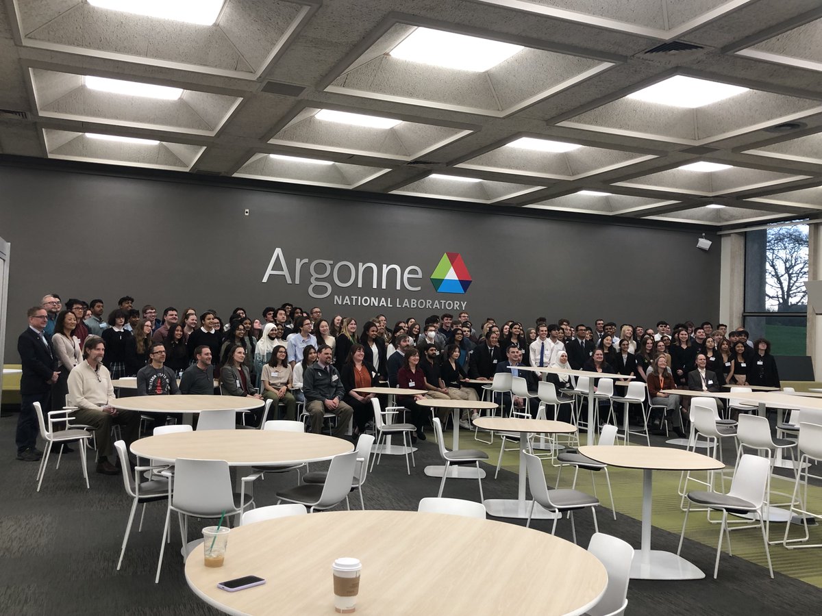 LakesEagles's tweet photo. Congratulations to Andrew Cook, Cody Summerson, Colin Shea, Luis Hernandez, Rachel Ward, Maddie Chorazy, and Jia Singh for finalizing their research project at Argonne Labs today! #STEM #ResearchProject #ArgonneLabs https://t.co/jzWHVWtddl