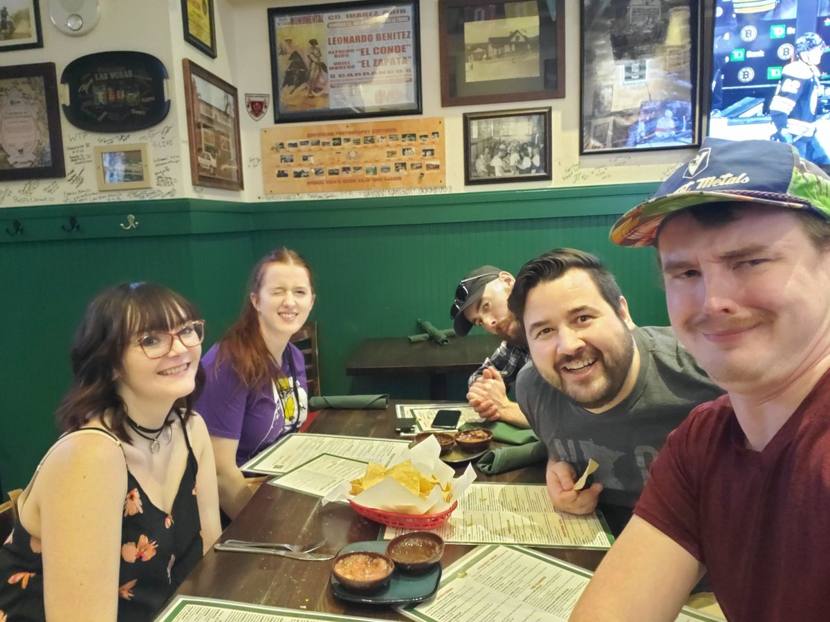 JoeyDPrior's tweet photo. #hussongsvegas https://t.co/pQeZcvZ8G7