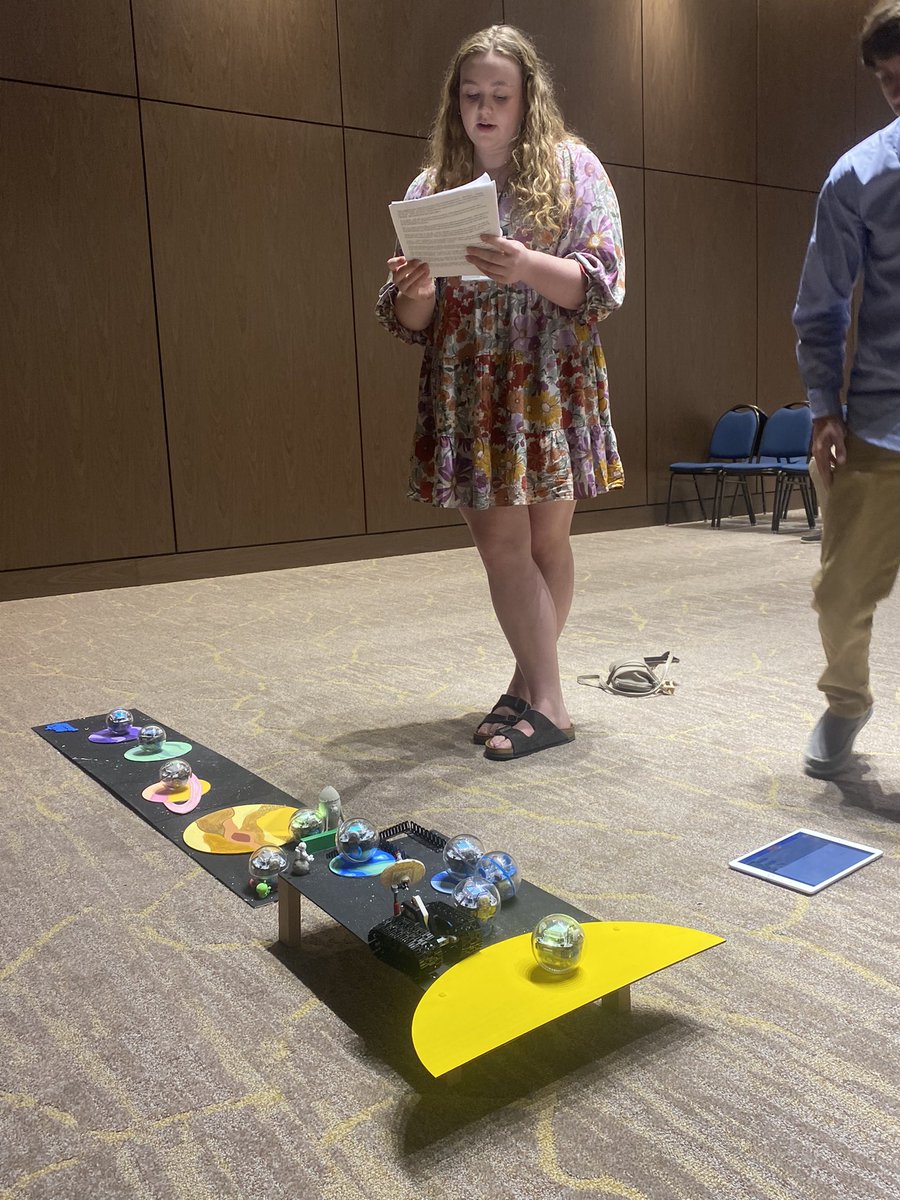 Rebecca Reynolds tweet media