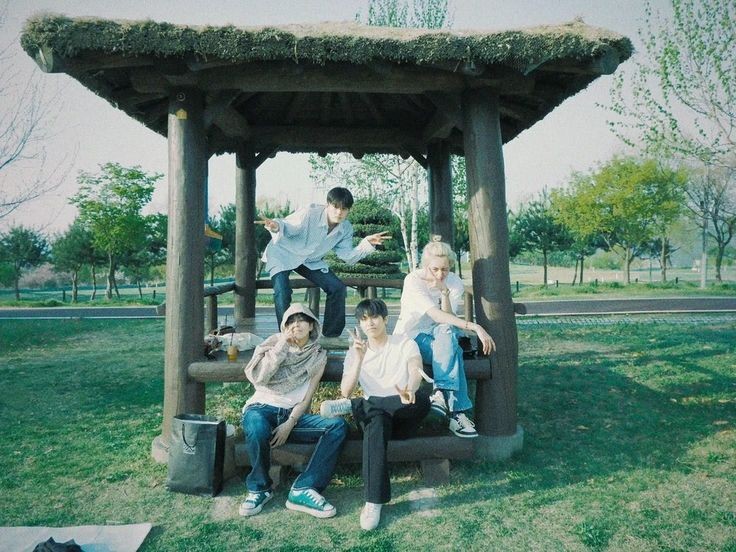 stuckinthe199Os tweet picture