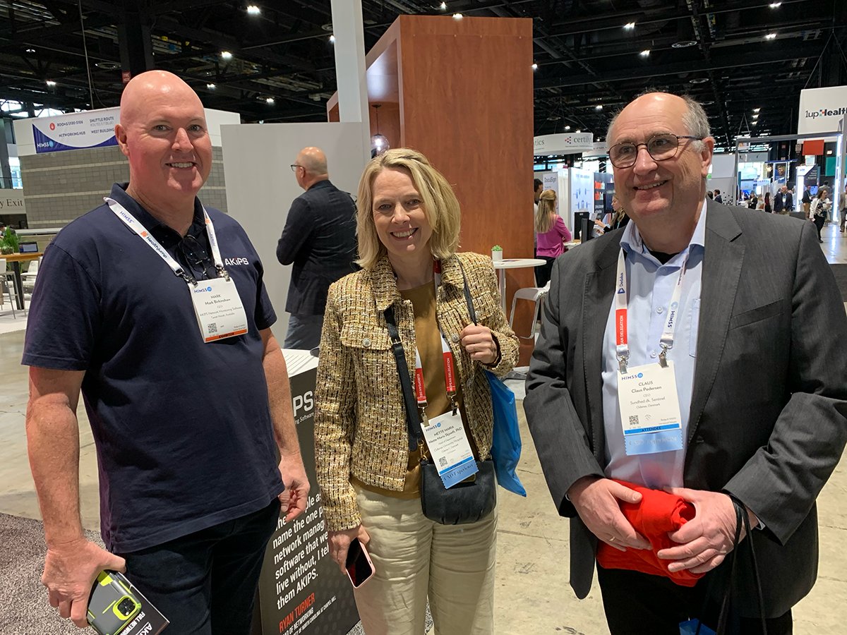 AKIPS_Software's tweet photo. The HIMSS Global Health Conference in Chicago is underway! 

Our team are in Booth 4470. They're exhibiting the AKIPS network monitoring solution, delivering to industry professionals unmatched scale, speed and performance to monitor any size network.

Come and say hi! https://t.co/slsmqrg4iE