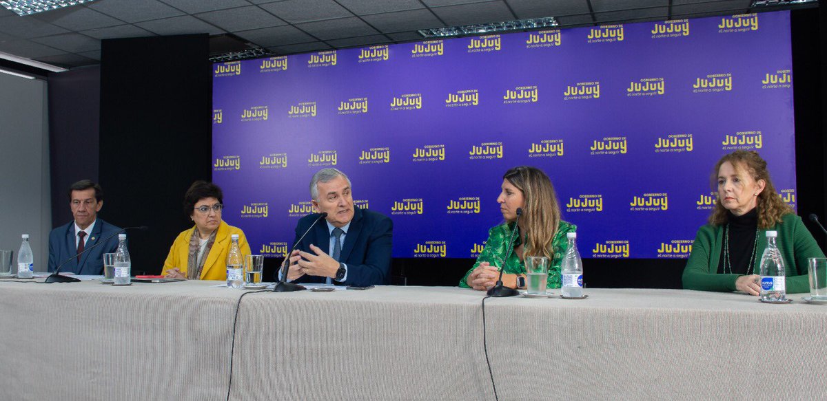 isoldacalsina's tweet photo. Morales presentó el Programa de Transformación Digital de Jujuy https://t.co/h9eXd3M8ml  #JujuyModerno @GobiernoJujuy https://t.co/iN9T4eA69J