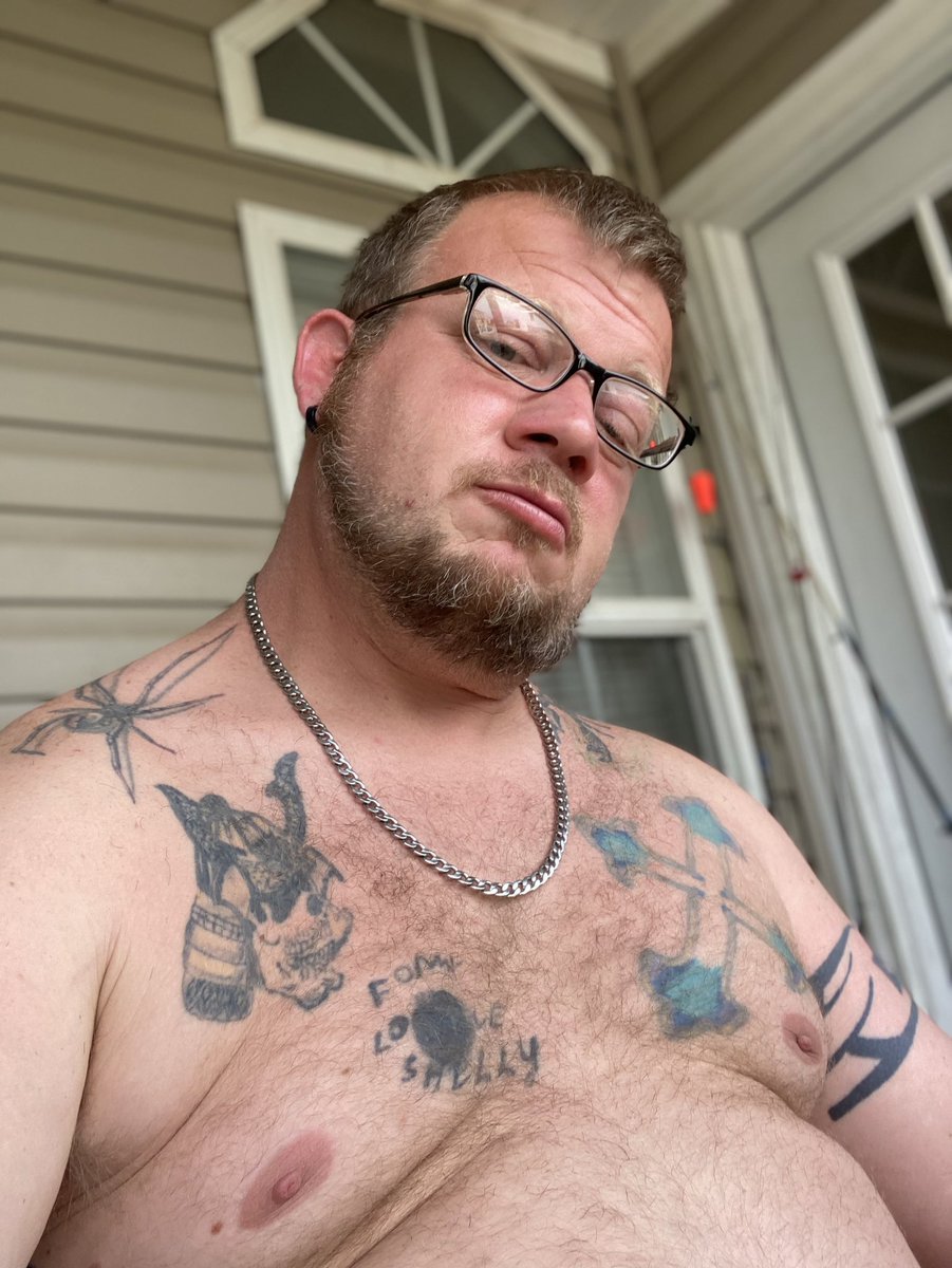 Ashley21754Bill's tweet photo. Wat up from wild bill Ashley https://t.co/K2nRSG9rFZ