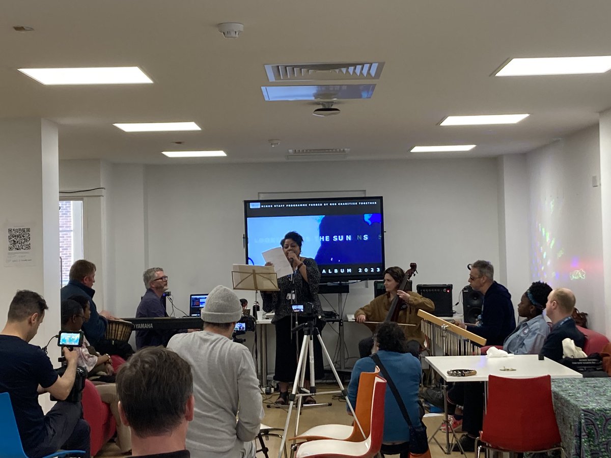 MindyCCox's tweet photo. A great atmosphere the at Open Minds Exhibition &amp; Performance @BEHMHTNHS Coming together for creative expression &amp; fun was good for the soul, the spirits were high as we had space to connect, laugh, sing &amp; hear our colleagues. Thank you @NHSCharities for funding the project #NHS https://t.co/kaXhuyPJGu
