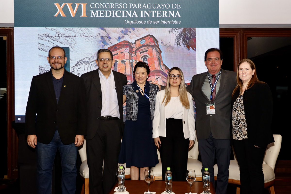 rogersorde's tweet photo. Primera jornada del XVI Congreso Paraguayo de #MedicinaInterna. Un lujo participar del primer #SimposioDeInfectología del certamen junto a la Dra. @LorenaFontclara. Magníficos ponentes nos regalaron una gratísima sesión. Te echamos de menos en la foto @guillesequera. https://t.co/5C9AnUTGwo