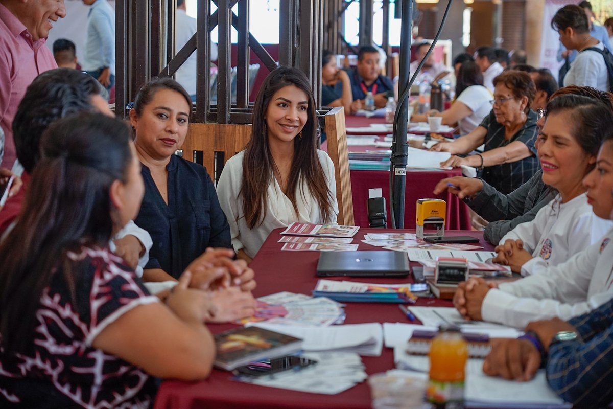 Asistimos al encuentro de autoridades municipales convocando por el Ingeniero <a href="/salomonj/">Salomón Jara Cruz</a>, quien en compañía de su gabinete, escuchó la necesidades de nuestro municipio. 

Buscaremos soluciones y beneficios para las y los oaxaqueños en coordinación con el Estado.