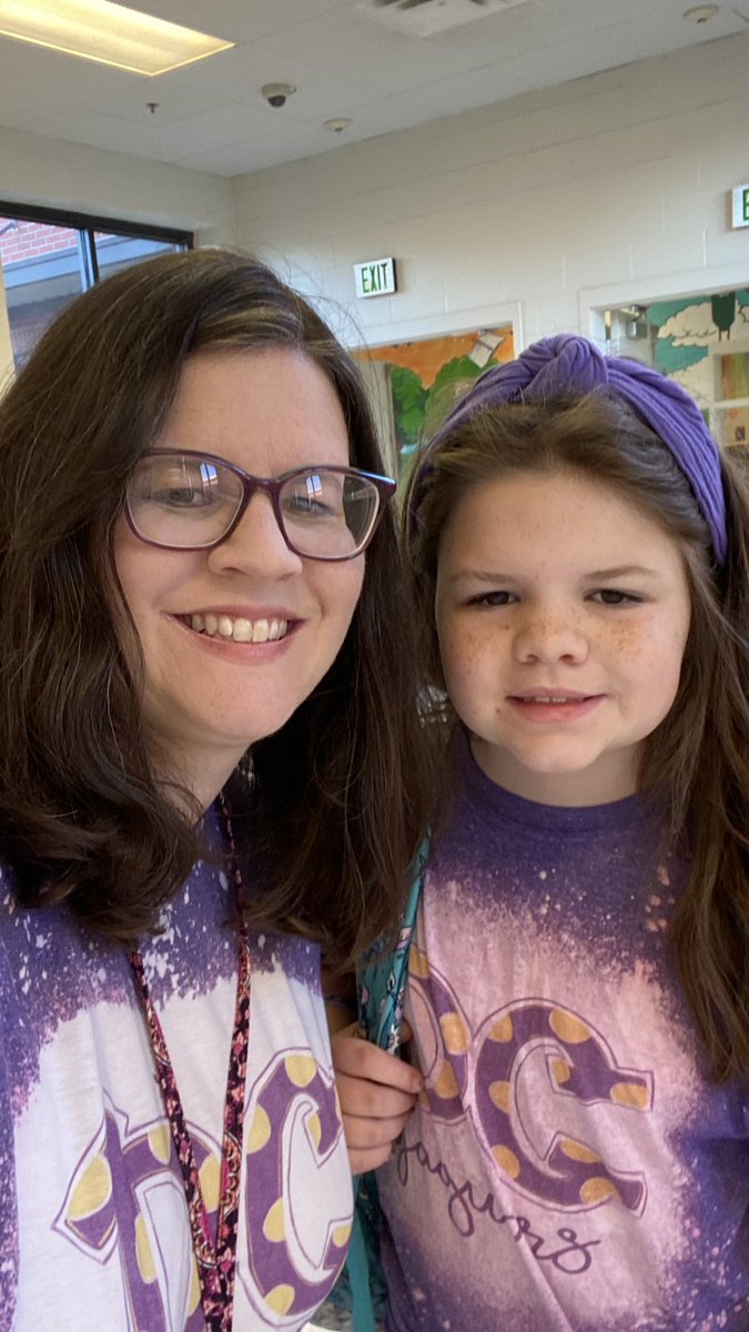 hamm_april's tweet photo. Wearing purple today to honor our military. 💜💜 https://t.co/tm0jpzvGX3