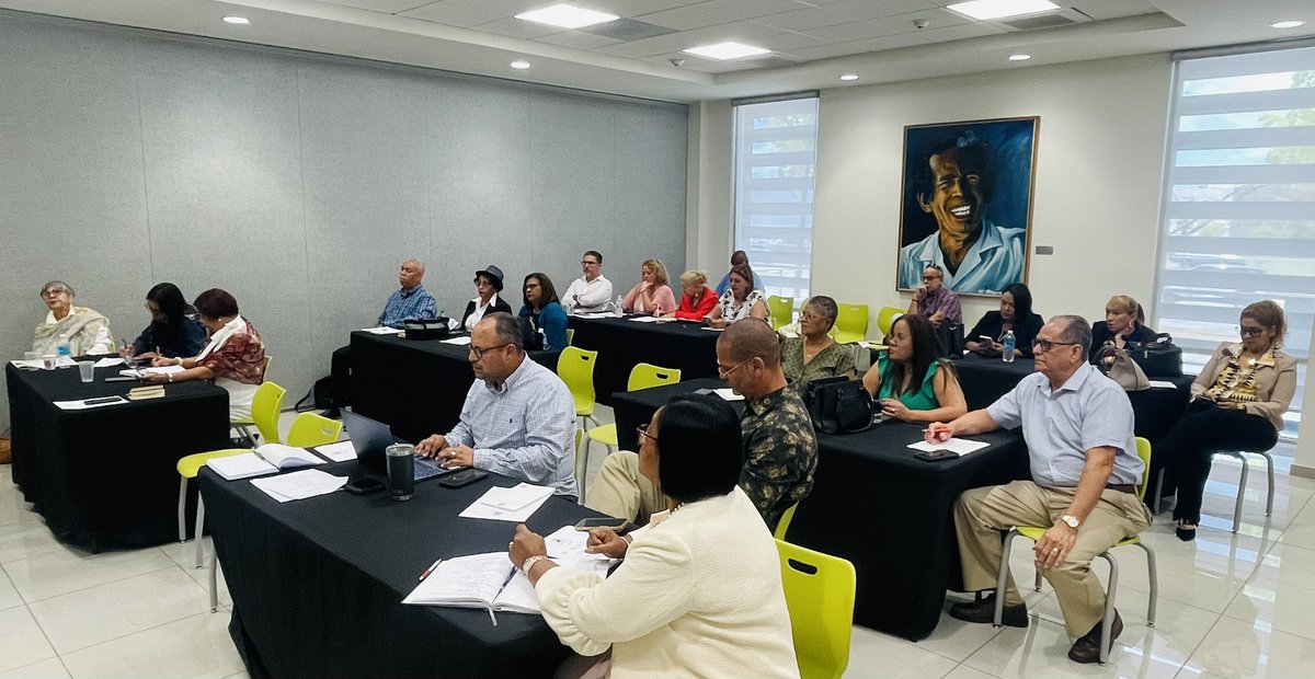 fidecooppr's tweet photo. 🏡¡Viviendo el Cooperativismo!
En #FIDECOOP - #EmprendeCoop conversamos con #ComisionDeVivienda @ligacoop sobre independencia energética ⚡️🔌 para este sector q acoge a la población +vulnerable.
Gracias a @IRECUSA y #REMCoop por el compromiso.
#QueremosInformarteCDBGDR https://t.co/KFXTWKRdPT