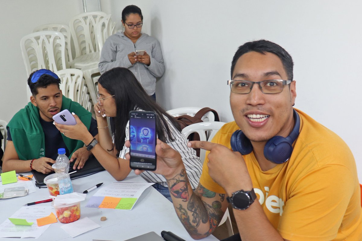 FunCarvajal's tweet photo. 2 jornada #Hackaton #Quidlab @BancoMundial. Los jóvenes iniciaron la construcción #Historias para nueva novela gráfica Torneo #Evoke2023 sobre #CambioClimático y #Pobreza.
@worldvision @Comfama @InnpulsaCol
#IWOKA #dkkimfoundation @sidocfundacion
@SaldarriagaConc @UnitedWayCO https://t.co/lBJwZcP3E3