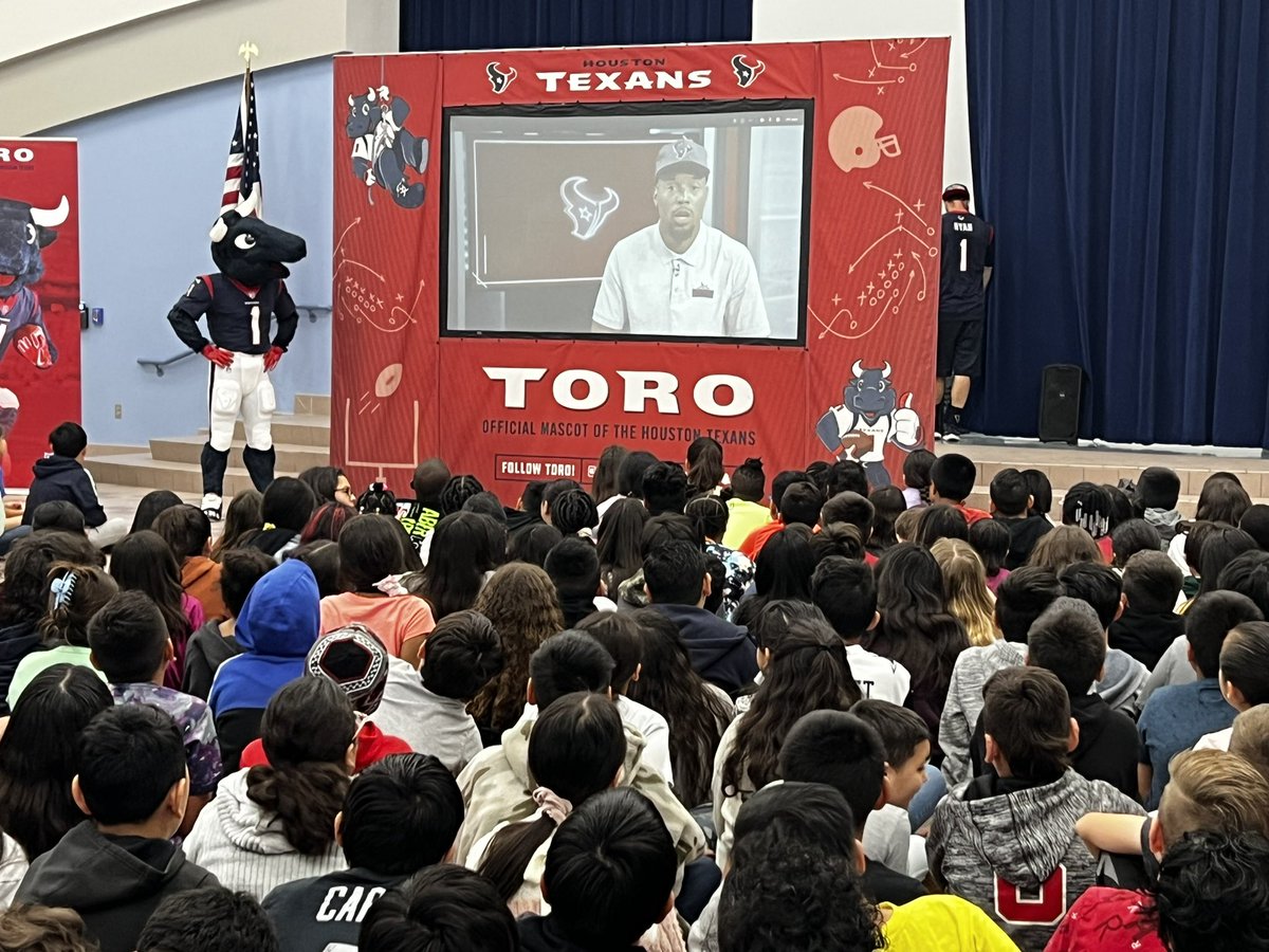 Erica Redwine (@mrsericaredwine) on Twitter photo Only one week until our 4th graders take the STAAR! We are so glad <a href="/TexansTORO1/">TORO 🐃</a> came to Kirk today to help us prepare for the test!!
#kirkcan Only one week until our 4th graders take the STAAR! We are so glad <a href="/TexansTORO1/">TORO 🐃</a> came to Kirk today to help us prepare for the test!!
#kirkcan