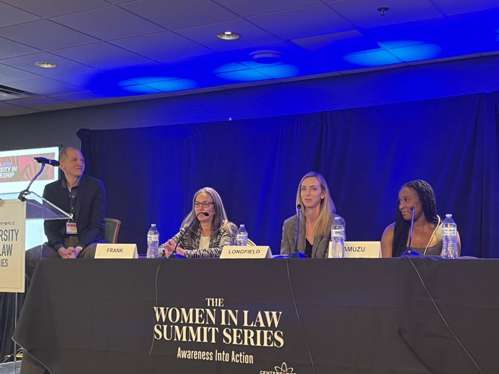 MsEsqMag's tweet photo. Harnessing the Benefits of a Multigenerational Workforce panel at Driving Diversity in Law &amp; Leadership addresses challenges $ opportunities. #drivingdiversity @cfsummits @Allstate @Uber @CNA_insurance @AngelaMsEsq https://t.co/9foiyrt32S