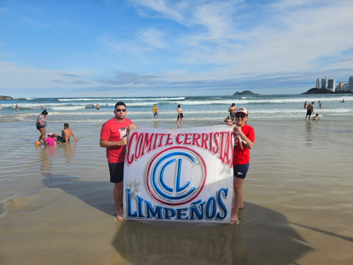 Comité Cerristas Limpeños tweet media
