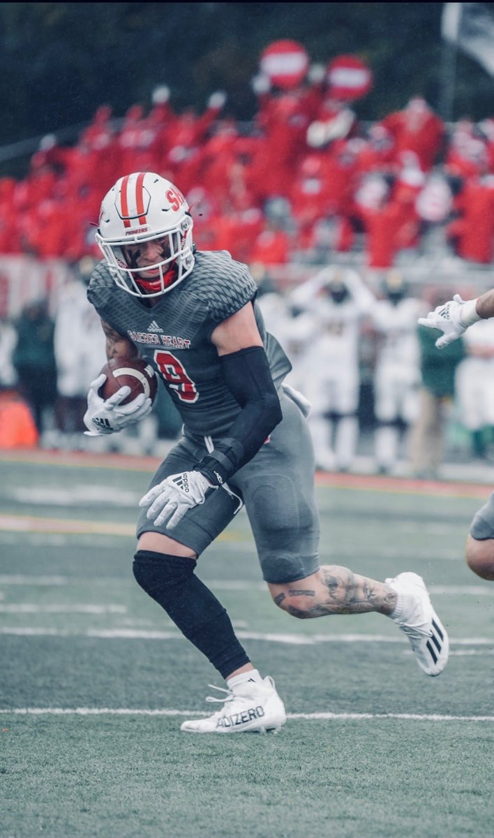 CoachMadison5's tweet photo. 🔥 I’m so hype for y’all!! CONGRATS @No_Chill_Talley , @jakesokol8 & @Bob_ODonnell95 on being named to the Iron Pioneers ⚒️ 🔥 Hardwork & Dedication‼️ #SHUGRIT #JACKBoyz #SMFJKC https://t.co/KqAzpVdggJ