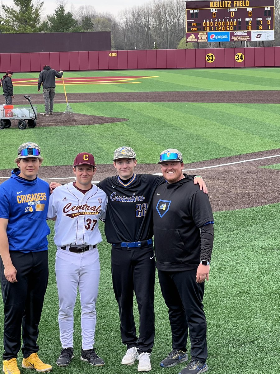 Michael Rubenstein (@marubenstein1) on Twitter photo They grow up so fast ๐ฅน
A little <a href="/USAPrimeMI2022/">USA Prime Michigan c/o 2022</a> reunion today at CMU!
Great jobs by <a href="/EvanWaters17/">Evan Waters</a>, <a href="/BradyKrzciok/">Brady Krzciok</a> & <a href="/BrandonRice45/">Brandon Rice</a>! They grow up so fast ๐ฅน
A little <a href="/USAPrimeMI2022/">USA Prime Michigan c/o 2022</a> reunion today at CMU!
Great jobs by <a href="/EvanWaters17/">Evan Waters</a>, <a href="/BradyKrzciok/">Brady Krzciok</a> & <a href="/BrandonRice45/">Brandon Rice</a>!