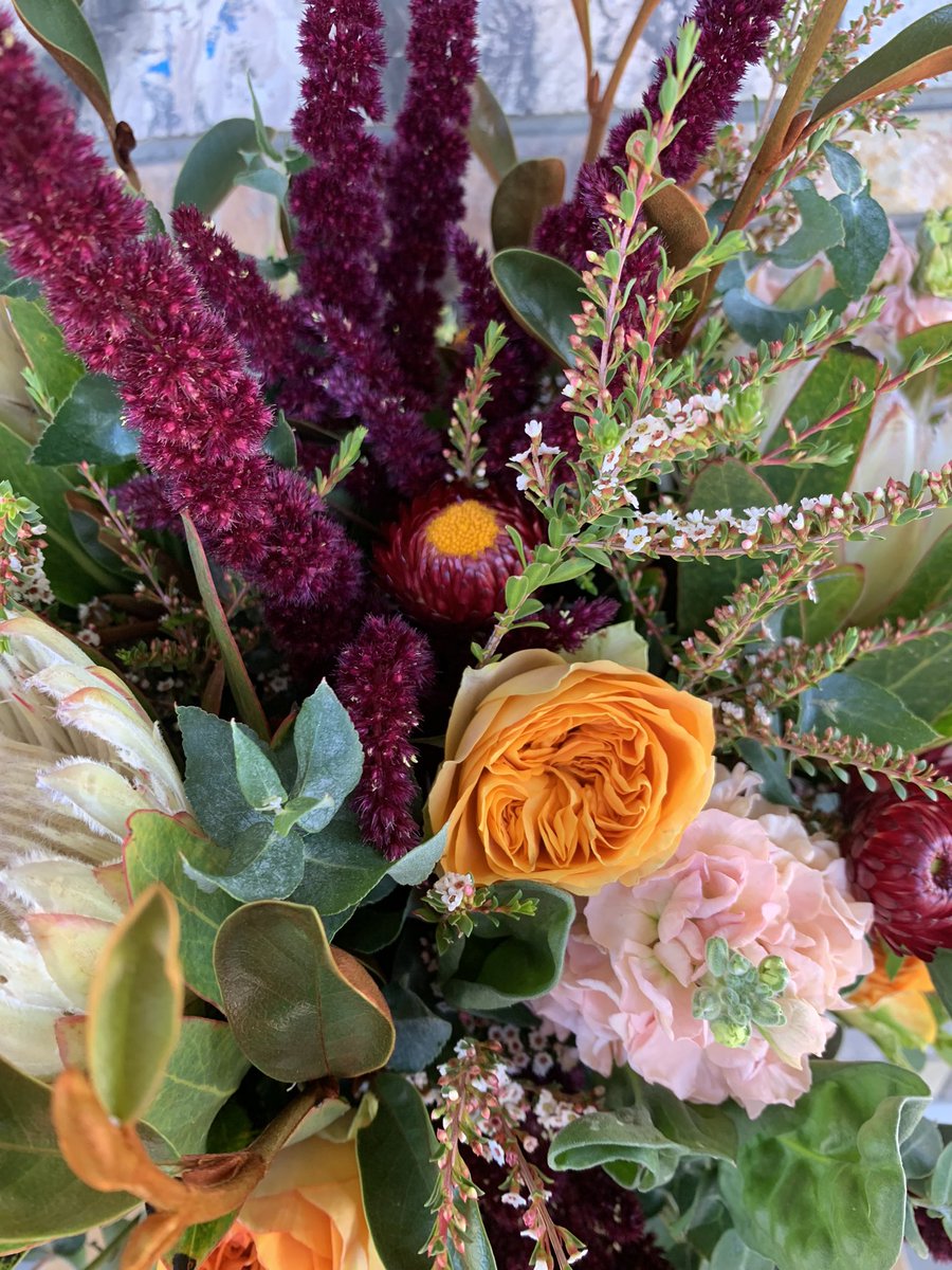 alidogood's tweet photo. I don’t tweet much but here is a lovely bouquet I made the other day https://t.co/GAS9gfRZC3