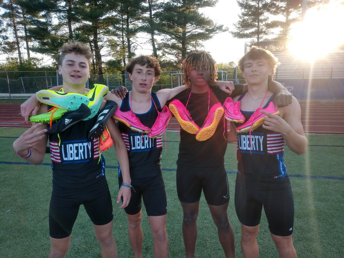 Coach Cikach (@coachcikach) on Twitter photo Sophomores 4x1 keeps getting better! <a href="/j0nahll0yd/">Jonah</a> @CaydenKocher21 <a href="/Rahnellmonroe7/">Rahnell monroe</a> <a href="/Zachnelson25/">Zachary Nelson</a> #connect #compete Sophomores 4x1 keeps getting better! <a href="/j0nahll0yd/">Jonah</a> @CaydenKocher21 <a href="/Rahnellmonroe7/">Rahnell monroe</a> <a href="/Zachnelson25/">Zachary Nelson</a> #connect #compete