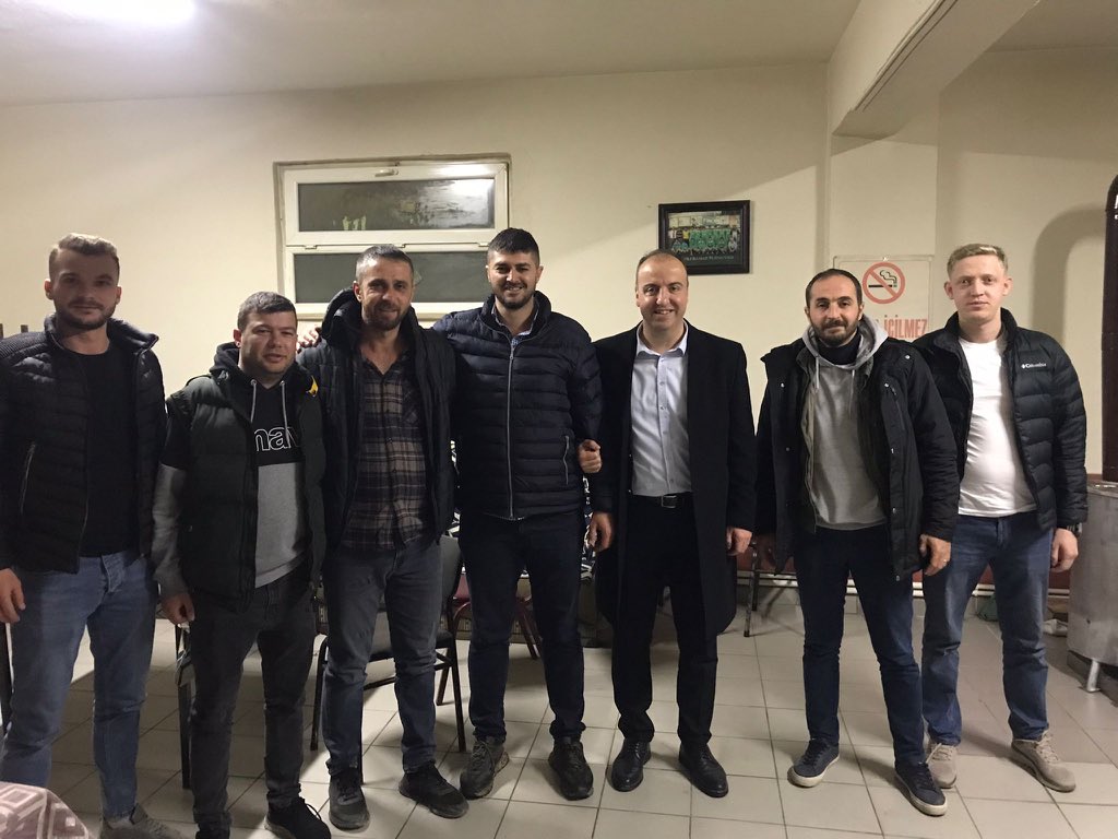 doctorsitki's tweet photo. 📍ABDİAĞA KÖYÜ

⏰ 00.30

Geceyi Abdiağa köyümüzde muhtarımız Hasan Kavaz ve köy sakinlerimizle tamamladık. Her zaman dediğimiz gibi sıkılmadık el, girilmedik gönül bırakmayacağız.

Sıtkı KEÇECİ
MHP 28. Dönem Çanakkale 1. Sıra Milletvekili Adayı https://t.co/cynHPjJvry