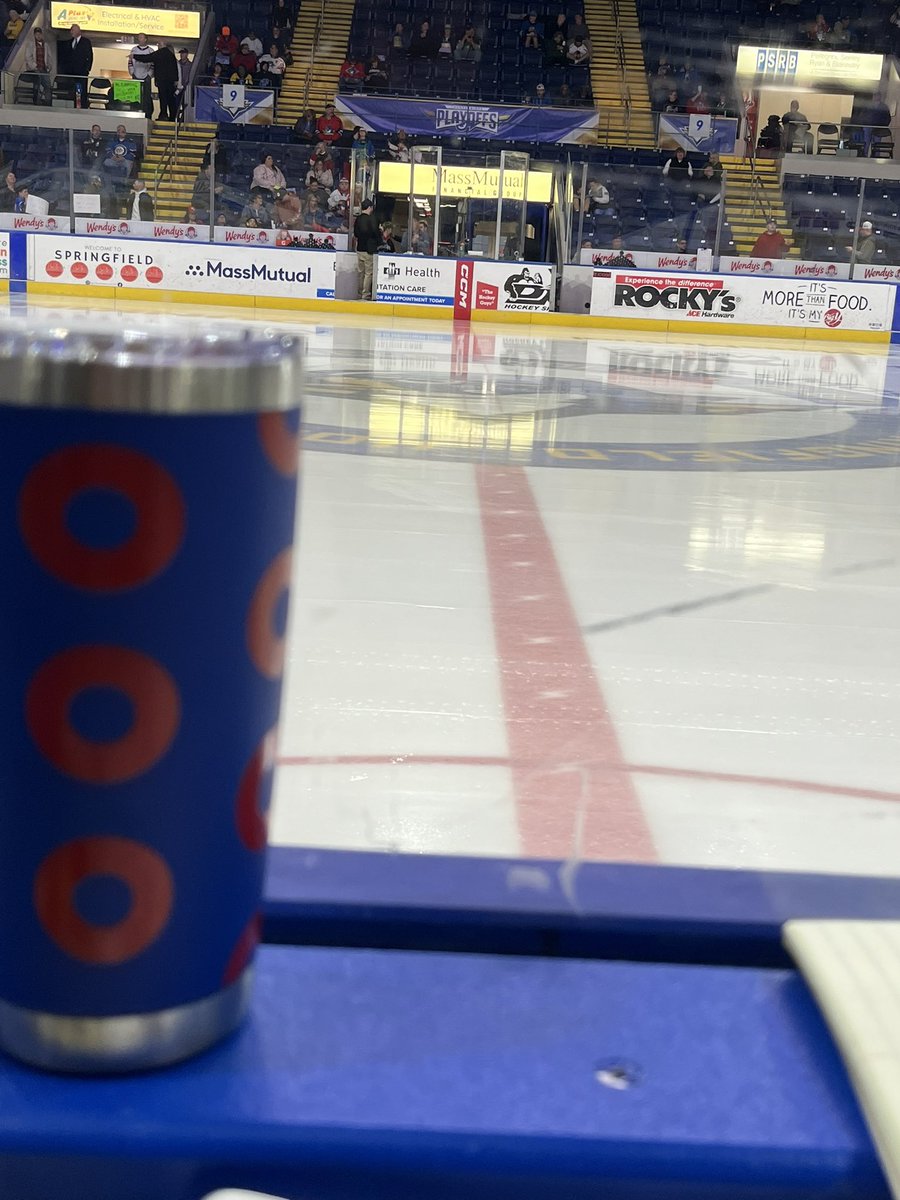PLAYOFF HAWKEY LETS GOOO. 

Also thanks to @phunkyourface for the coffee tumbler that came just in time. #WeAreEverywhere