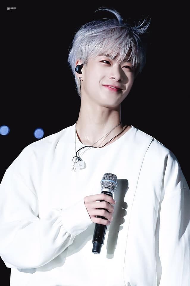 LAZYROHA's tweet photo. Siempre seras la estrella más brillante de mi universo 🥺🌟 https://t.co/P1L3LaqFuT