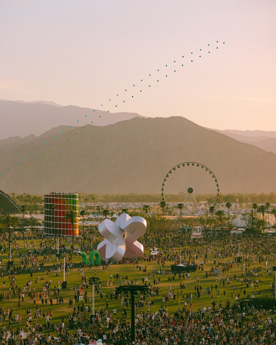 Per <a href="/Variety/">Variety</a>, Frank Ocean has decided not to perform at weekend 2 of Coachella. Rumors are that Blink-182 will take the Sunday Headlining slot in place of him. 

(📷: <a href="/coachella/">Coachella</a>)