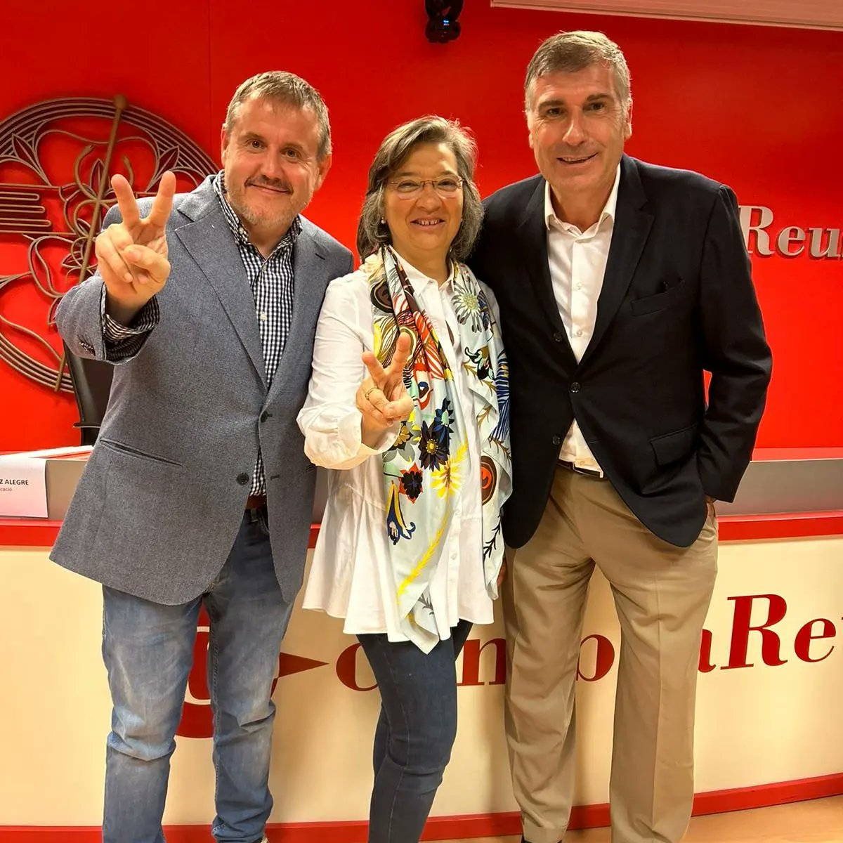 Valents_tgn's tweet photo. Hoy gran asistencia a la presentación de la candidatura de @valents_reus, acompañadas del 'català tranquil' @joanlopezalegre y el presidente provincial de Tarragona @satrees 

Somos el partido de la seguridad y el orden. 👍 #Valents

#decisivos #elcambioesposible https://t.co/sq0v7hPbG1