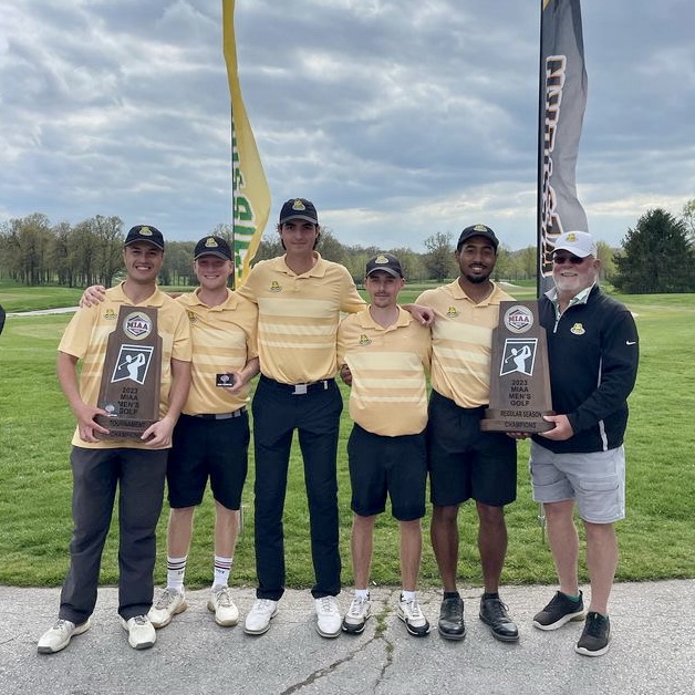 mssugolf's tweet photo. Your MIAA Men’s Golf Tournament AND regular season CHAMPS!

Tradgon McCrae wins Player of the Year after finishing as the runner-up at the MIAA Tournament! #LetsRoar

📸: @jules_washka https://t.co/K20rqswBsg