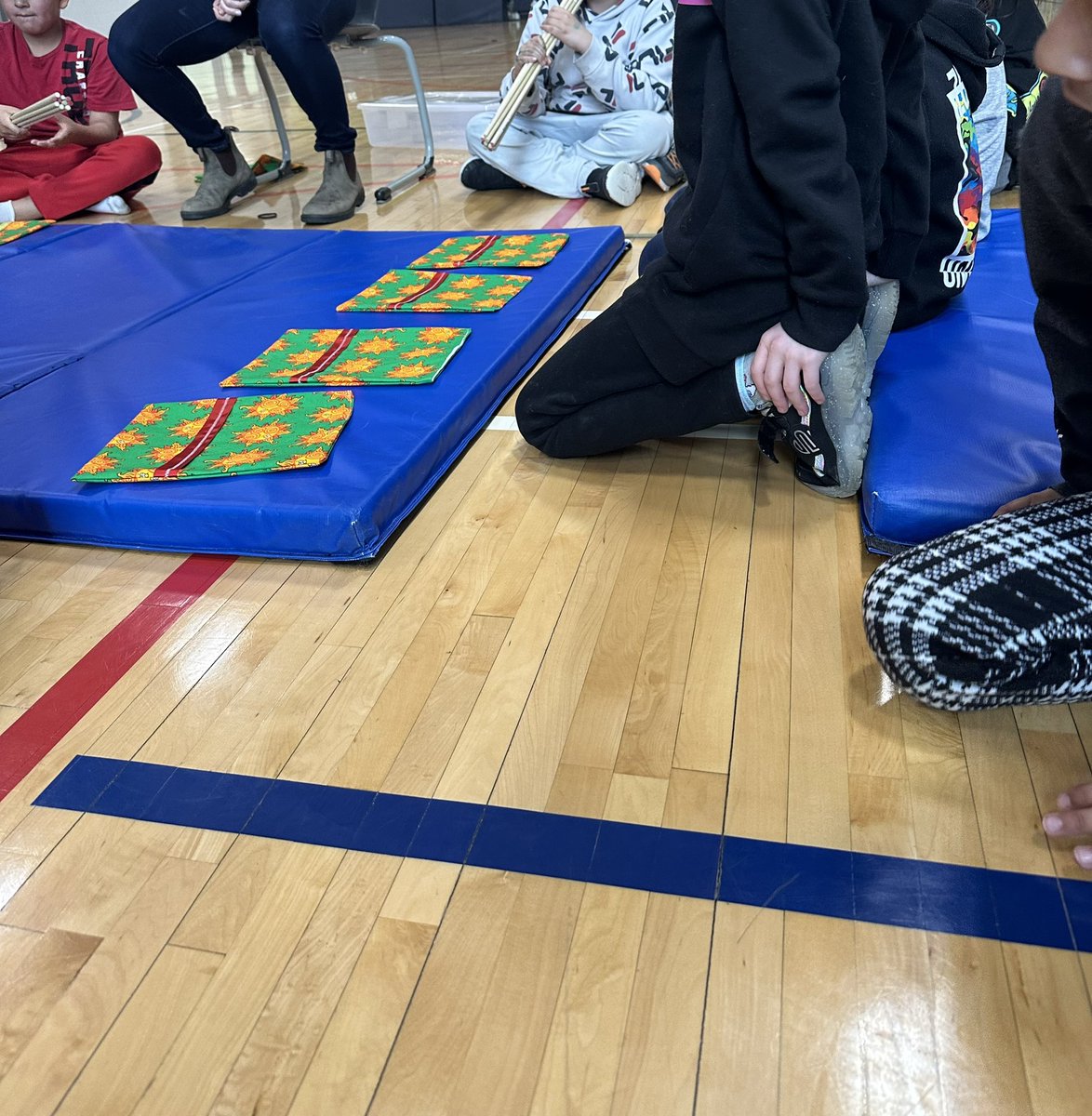wesaquje's tweet photo. Today @kitchenerschool, @Albert_School and @ThomsonSchool competed in an Indigenous games competition (moccasin game). We are so grateful to facilitator Keegan for providing the teachings. Shoutout to @scottcollegiate leadership pathway students for being refs! @RegPublicSchool https://t.co/6jerjSD5OL