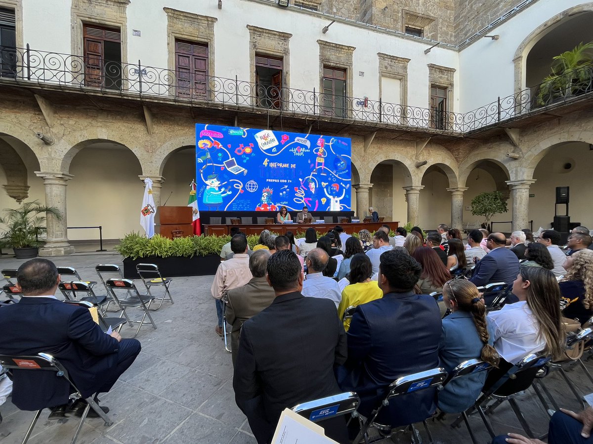sems_udg's tweet photo. Arranca sesión de #CUEMS, cuyo asunto a tratar será la presentación del 4to Informe de Trabajo del Mtro @CesarBarbaD al frente del SEMS. 

El pleno manda a receso a espera de que se presente el Informe de Actividades, programado a las 17:00 horas. 

#PrepaUDG #comunidadenmarcha. https://t.co/xBnzuj2f3b