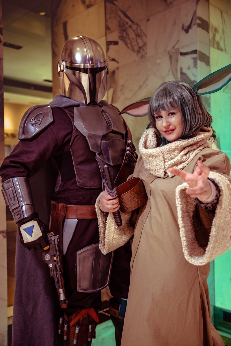 OhPeaOtter's tweet photo. Rushing home from work to see the Mandalorian season finale 👀
#StarWars https://t.co/38nkXcoK9c