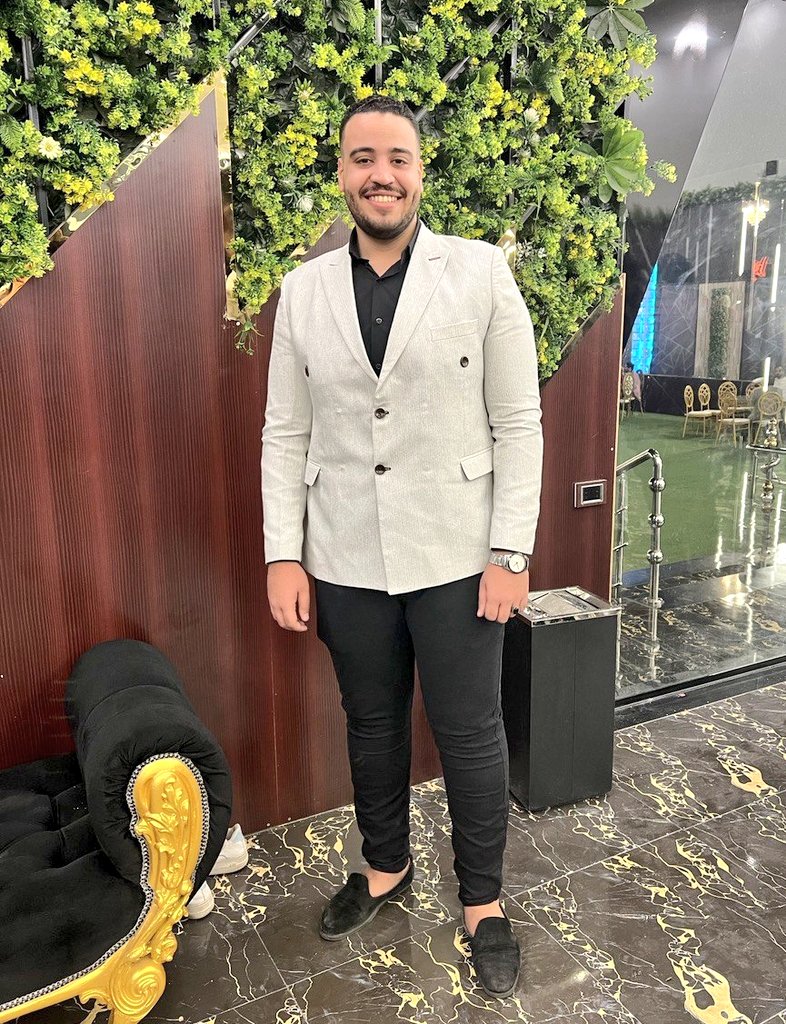 Zaki73305173's tweet photo. لقد اتممت عاما جديداً وانا في زحام من النعم💙 ودعت من عمري عاما مضى تعملت فيه الكثير ✨اللهم إني أشهدك بأني قد رضيت بكل ما أردته في عامي الماضي 🥺 اللهم إني أسألك فيه الخير والطاعة والقرب منك ومن الصالحين من عبادك🖤
ربي لا أعلم خفايا عامي الجديد ولكني اثق بأنك قدرت لي الخير 💙 https://t.co/PiGJipHOYx