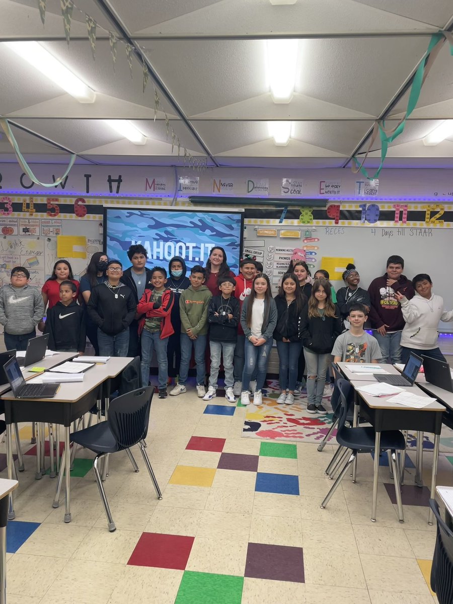 CCISD_PreK's tweet photo. Congratulations Ms. Blackburn from Gibson for 6 weeks perfect attendance! It was so much fun being in your class today! @GibsonCCISD https://t.co/qMFNcC7ETD