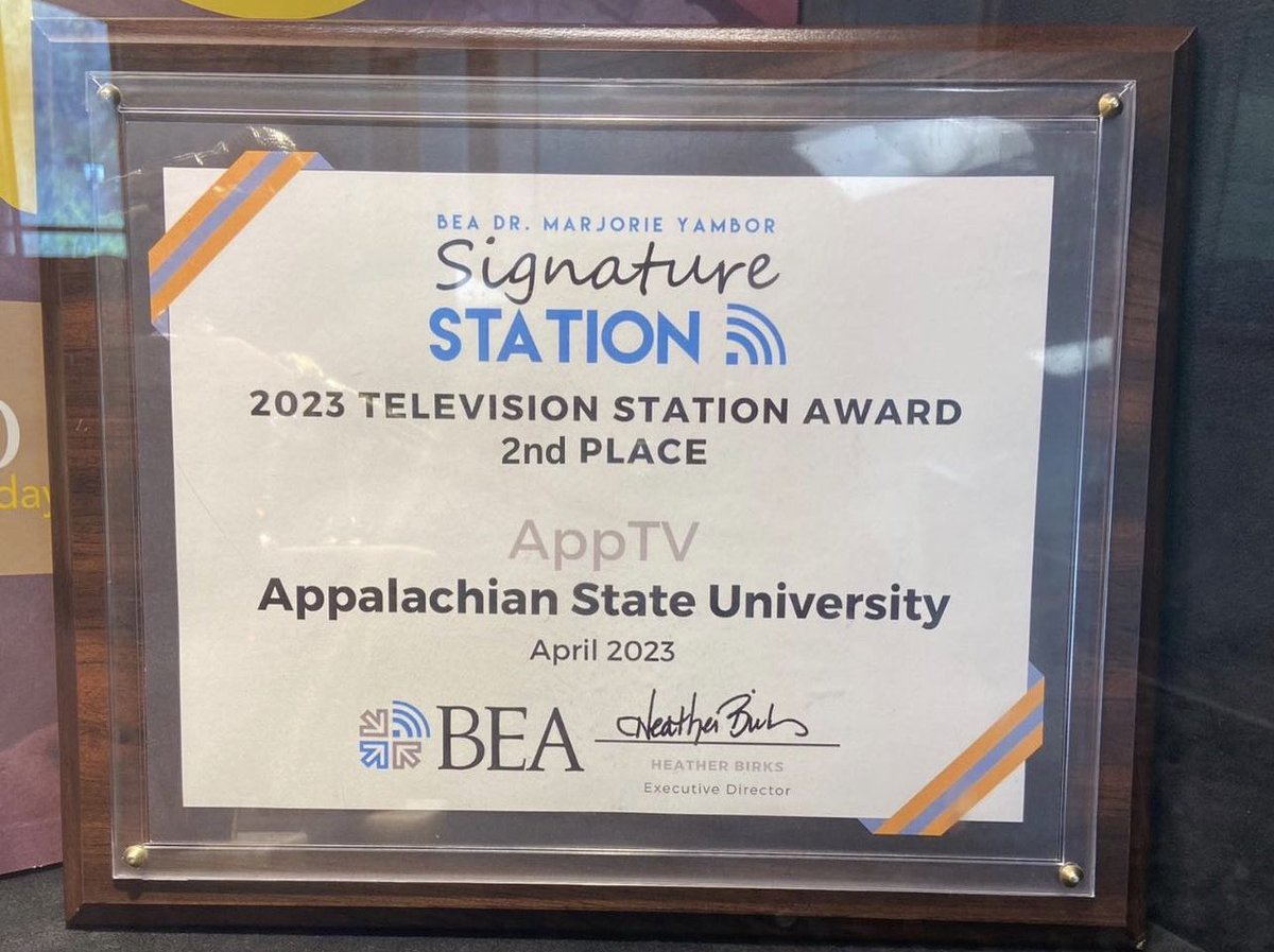 WatchAppTV's tweet photo. 🏆AppTV won second place in BEA’s Signature Station Award for 2023! Conor O received an Award of Excellence for his work on High Country Weekend, and Noah C received 2nd Place Award for Sports Video Talent. Join us in congratulating everyone on all their hard work!
#studentmedia https://t.co/mG4pqqWZRd