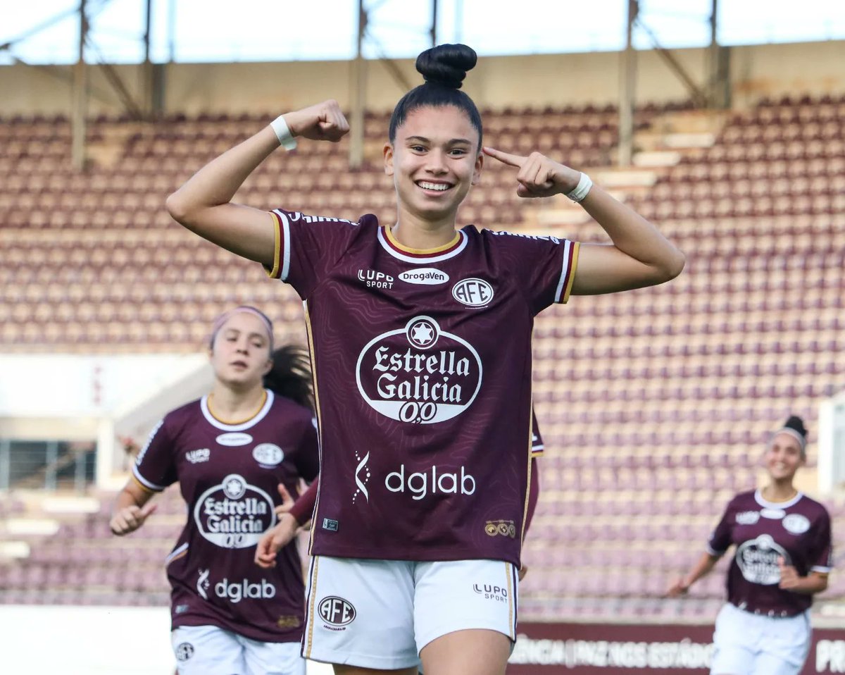 guerreirasgrena's tweet photo. 👏🇱🇻🚂💨
Vitória das Guerreirinhas!

Nesta quarta (19), as Guerreirinhas venceram o Coritiba-PR por 5 a 2, na Fonte, pela quarta rodada do Brasileiro sub-20! Os gols da AFE foram marcados por Fernanda (2), Natalia Vendito (2) e Ana Luiza.

A Ferroviária está com 100% (+) https://t.co/bwXLht4yVw