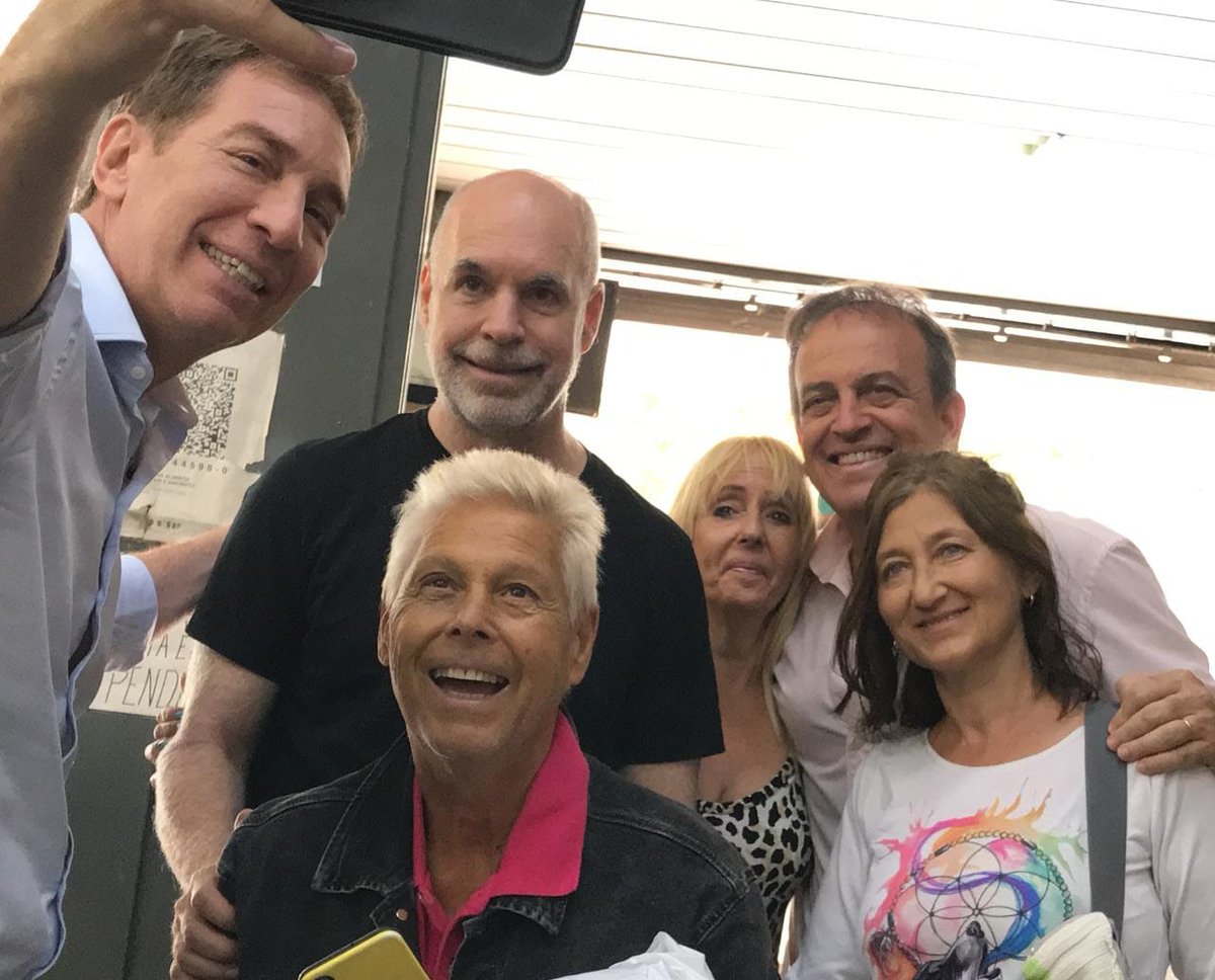 DiegoCastagnaro's tweet photo. En Escobar @CastagnaroM67 @diegosantilli y @horaciorlarreta #Generaciondel23 vamos a transformar la Provincia https://t.co/jYUN7pMA5I