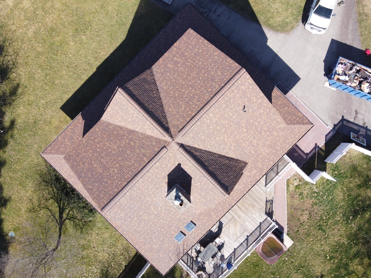 jpwbuildingllc_'s tweet image. A bird's eye view 🐦🏠

#roofing #onthejob #finishingup #jobwelldone