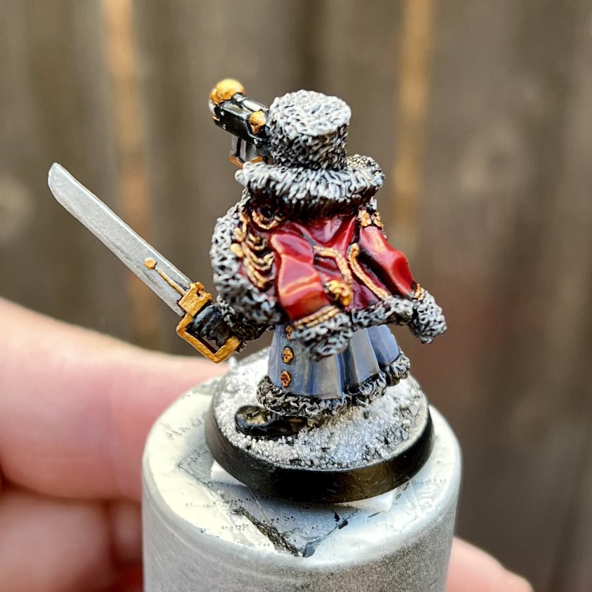 MuhtPaints's tweet photo. Here is Captain Chenkov, painted for my Warhammer 40K Valhallan Guard army. Cool vintage model with lots of fun details. #WarhammerCommunity #imperialguard #warhammer40k https://t.co/Ie0Y2QIF4A
