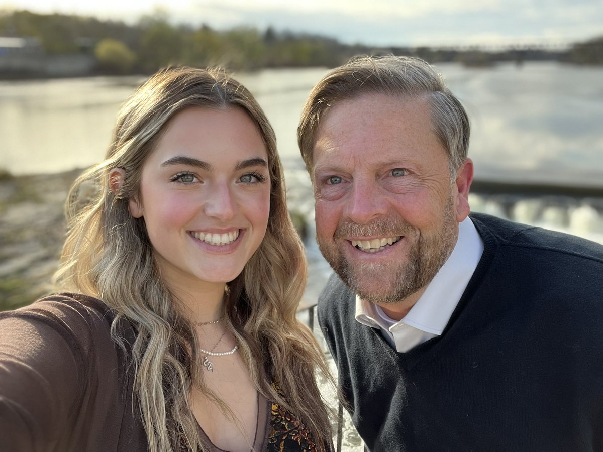 james_dannemann's tweet image. Happy 18th kiddo!! So proud of you! #2ndfavourite