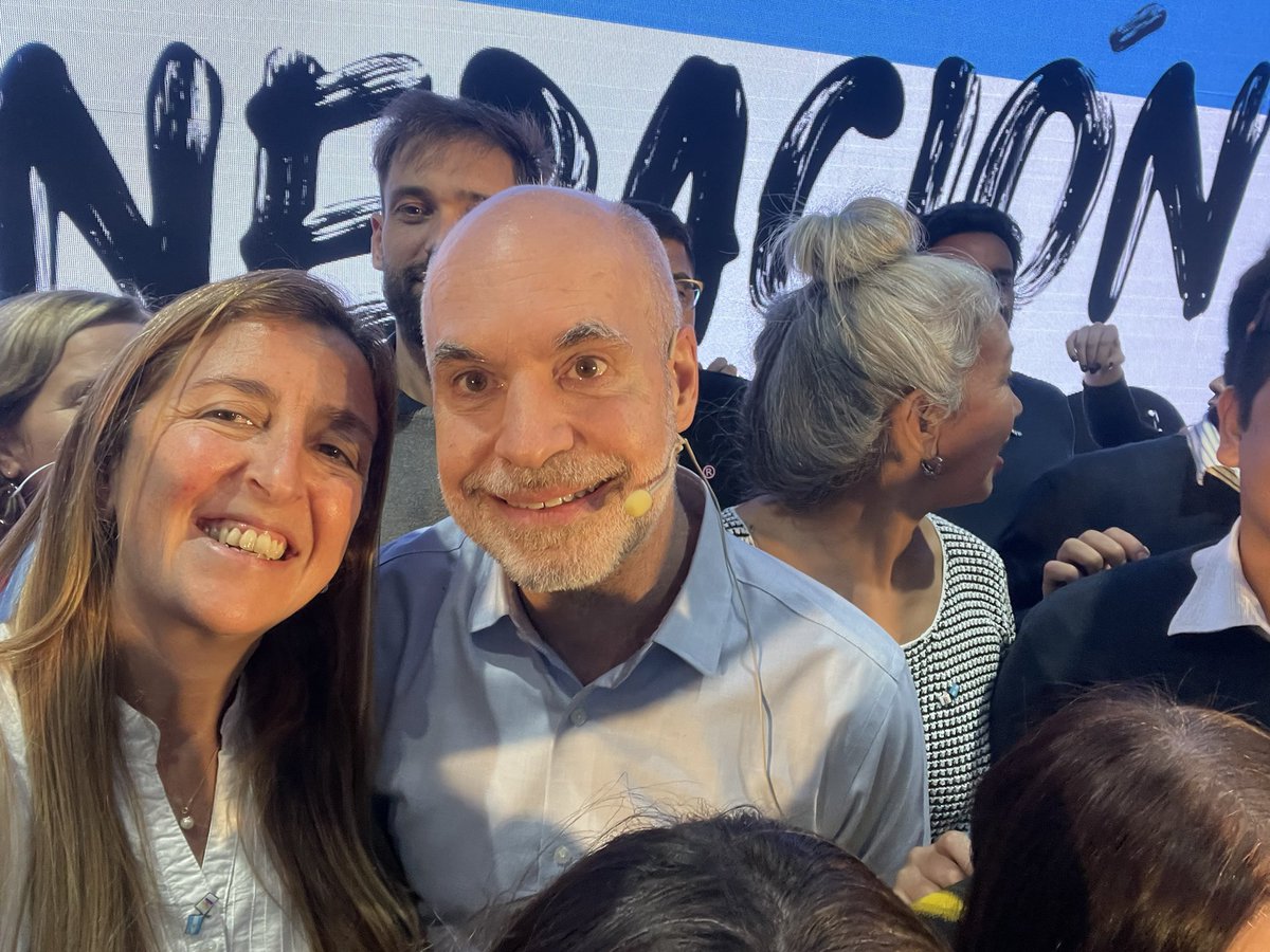 pipiacha's tweet photo. Llego la hora de animarnos a recuperar la esperanza!
Sabemos q podemos vivir mejor en Escobar!
Estamos decididos a transformar la tristeza y el dolor en Esperanza!
Somos #lageneraciondel23 🇦🇷
Anótate vos también como voluntario en https://t.co/DTZaIDwA6X y cambiemos para siempre! https://t.co/6zLSbIprQN