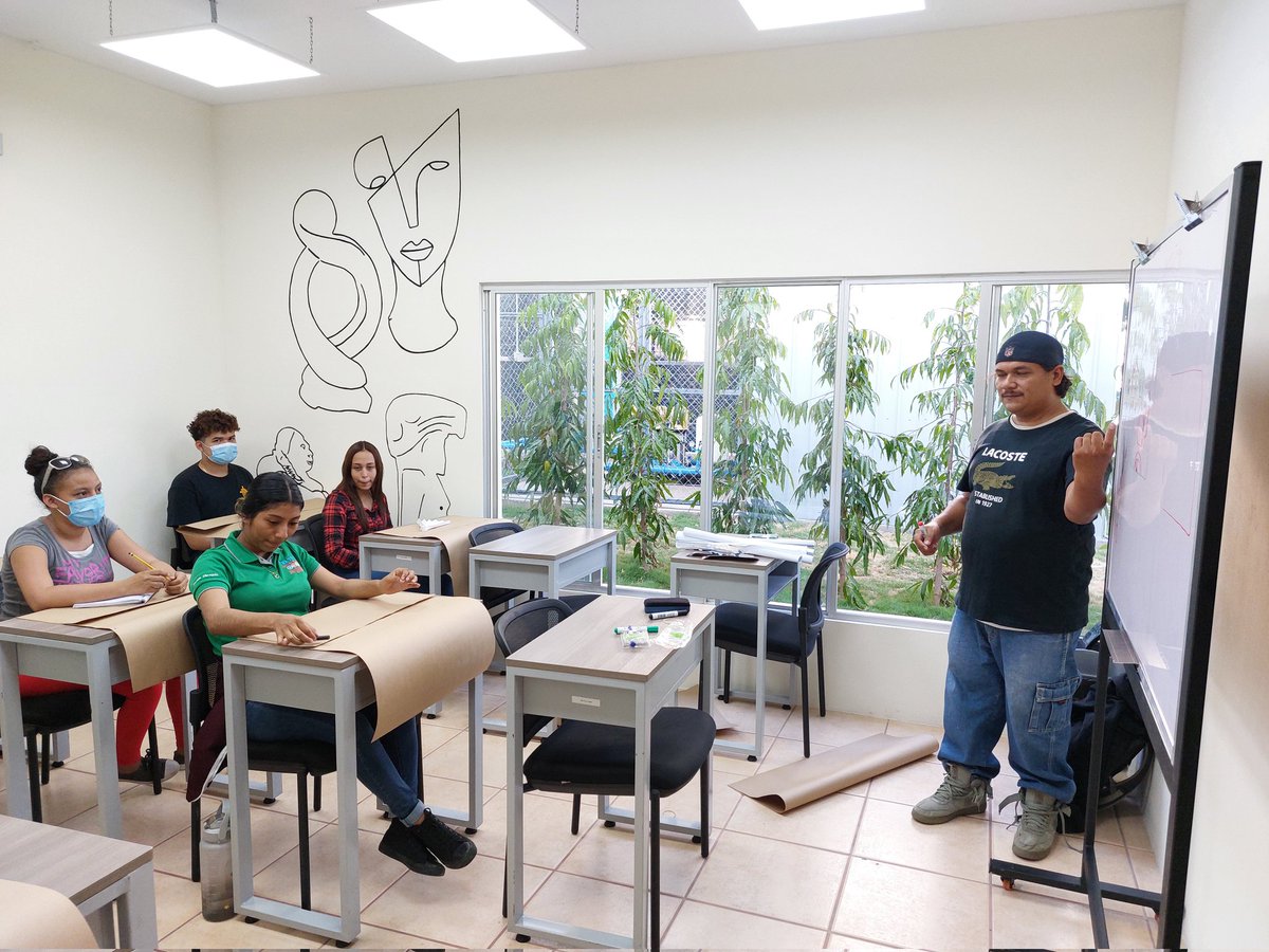noelia_arauz's tweet photo. Centro Cultural y Politécnico “José Coronel Urtecho", ¡No volverá el Pasado!

▶️Centro de capacitación único y completo para la formación cultural, artística, técnica, científica 

#UnidosEnVictorias 
#LaPazNuestraVictoria https://t.co/yVcQxhH7QC