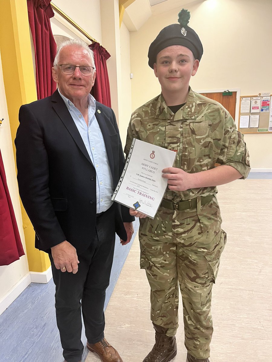 1NIACFOCBCoy926 (@ocbcoy926) on Twitter photo Pleasure to welcome HM LD Lt for the County Borough of Londonderry Mr Ian Crowe MBE to visit B Company he was briefed on the ACF before seeing the cadets doing their stuff <a href="/lord_Lieut_cbld/">Lord Lieutenant Co Borough of Londonderry</a> <a href="/RFCANI/">RFCA NI</a> <a href="/DepComdt_1NI/">Dep Comdt West 1 NI Bn ACF</a> <a href="/1_NI_ACF/">1 NI ACF</a> @ColCadetsACF <a href="/L_Sentinel/">Londonderry Sentinel</a> Pleasure to welcome HM LD Lt for the County Borough of Londonderry Mr Ian Crowe MBE to visit B Company he was briefed on the ACF before seeing the cadets doing their stuff <a href="/lord_Lieut_cbld/">Lord Lieutenant Co Borough of Londonderry</a> <a href="/RFCANI/">RFCA NI</a> <a href="/DepComdt_1NI/">Dep Comdt West 1 NI Bn ACF</a> <a href="/1_NI_ACF/">1 NI ACF</a> @ColCadetsACF <a href="/L_Sentinel/">Londonderry Sentinel</a>