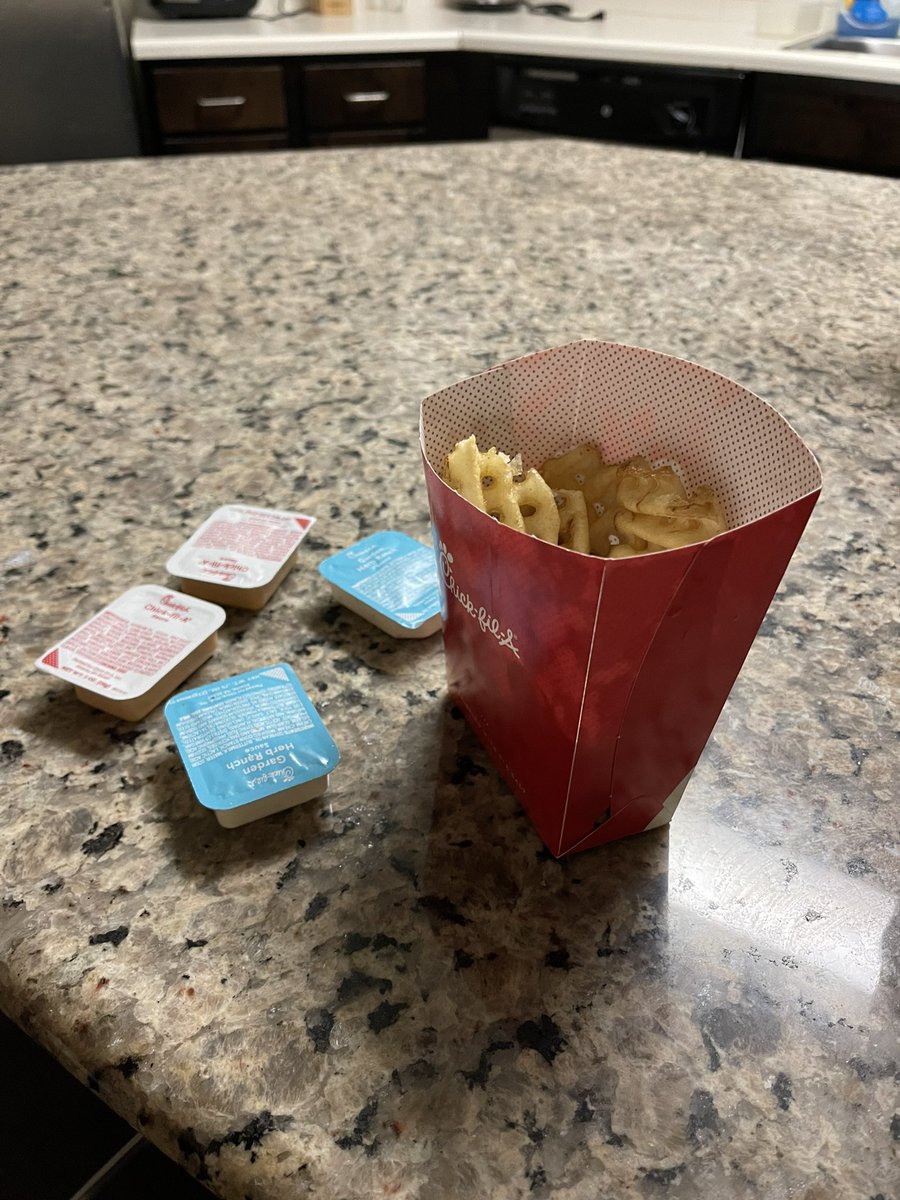 chavisbacon's tweet photo. .@ChickfilA can y’all explain to me why I can’t get a full order of fries? https://t.co/8Pvq1dxBBr