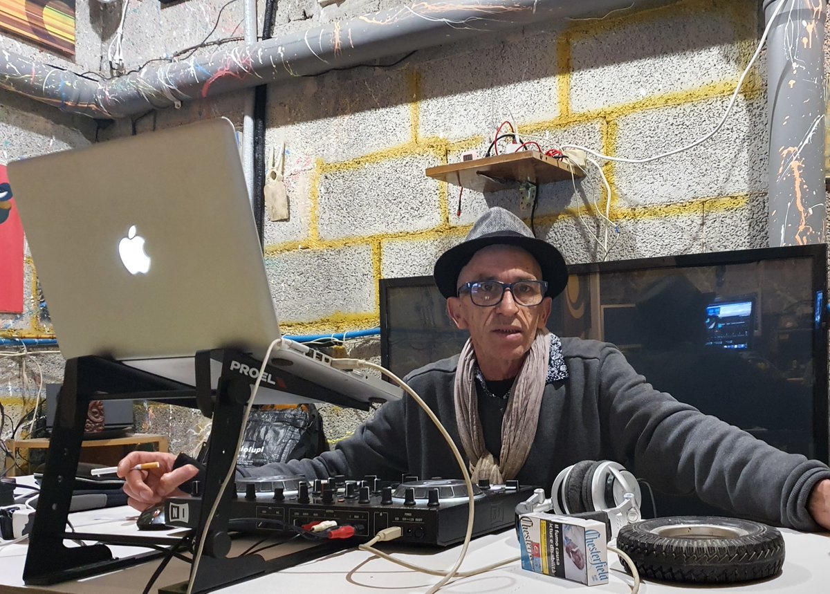Directly from the Bunker after some Modern Reggae Music Test Antonio Dj War greets you and awaits you tomorrow 04/20/2023 for his first time in DCL at <a href="/innkeeperdoteth/">innkeeper.eth</a> 7pm UTC 137,-2 
Special Thanks <a href="/FeBoComp/">FeBo 🇩🇪</a>