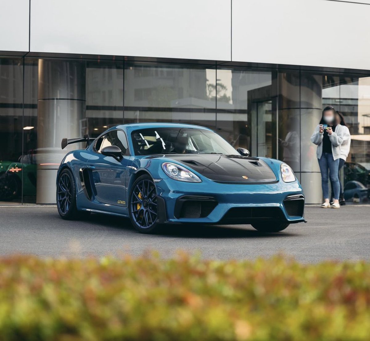 Porsche Club tweet media