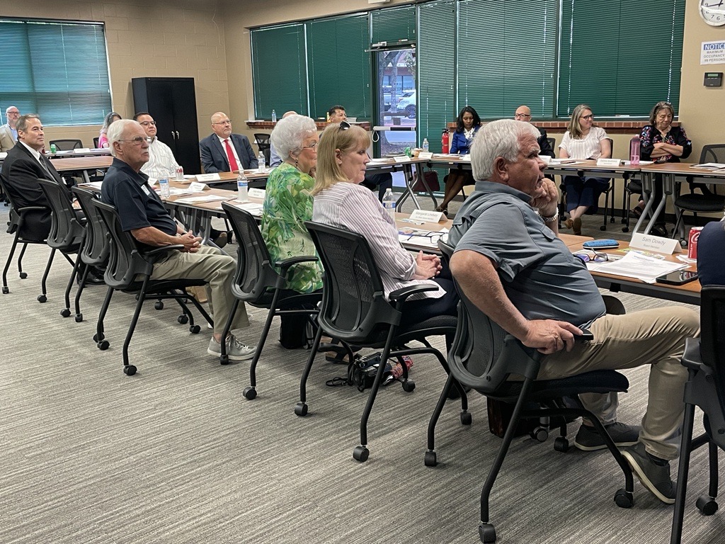 TrevinoTWCLabor's tweet photo. Listening to the people who live &amp; work here helps me get a first-hand look at workforce needs for @WFSRuralCapJobs&amp; learn more about our region’s employment ecosystem.

Check out all the great work being done at https://t.co/jc9tcHSEbY
#WorkforceWednesday #TXWorks #JobsForTexans https://t.co/AdkoILpnKz