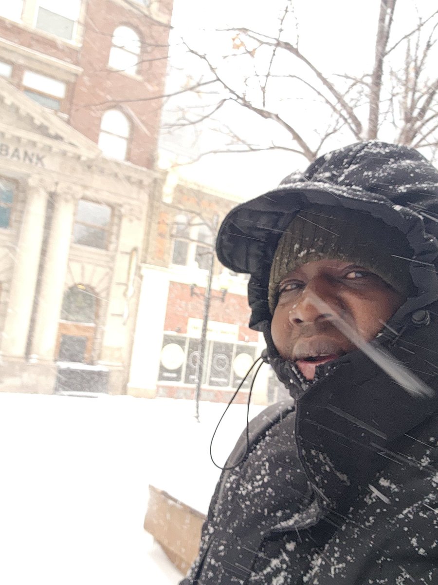 IamSEGE's tweet photo. When you think you are already in Spring #Spring #Snow https://t.co/8Wp06ups6J