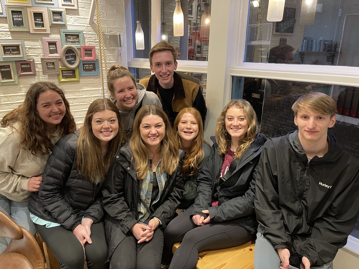 There's always time for ice cream in London, and tonight some of the 2023 MC in London team were at Udderlicious in Covent Garden. And if you don't like ice cream . . . London has every other food you could want.  Apply for spring 2024 today, @MissCollege 
go.mc.edu/register/study…